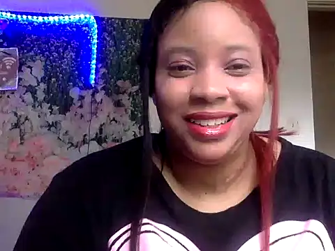 Fetiishjoiqueen online show from June 1, 2026, 6:18 pm