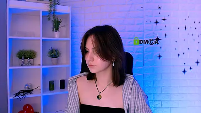 imhaileyy online show from May 24, 2026, 9:42 am