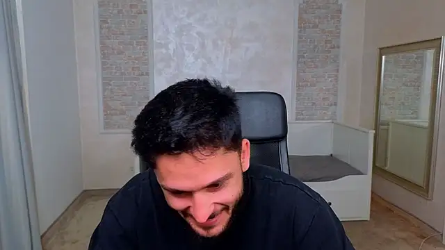 Snapshot of TroyWadee chatting on May 28, 2026, 4:53 am TroyWadee online show from May 28, 2026, 4:53 am