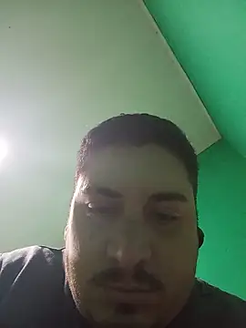 juaniglesias1977 online show from May 23, 2026, 8:52 pm