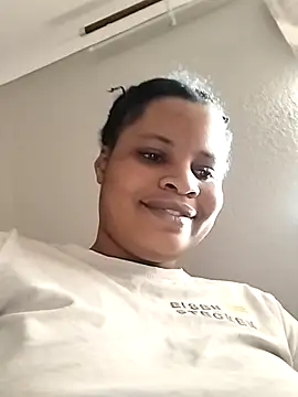 Snapshot of JuicyHoney_01 chatting on June 10, 2026, 6:47 am JuicyHoney 01 online show from June 10, 2026, 6:47 am