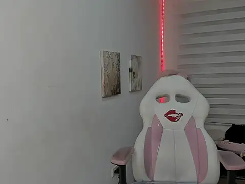 Snapshot of Brith_ness chatting on July 15, 2026, 3:24 am Brith ness online show from July 15, 2026, 3:24 am