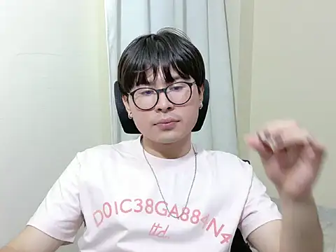 kuromi boy online show from June 24, 2026, 3:05 am