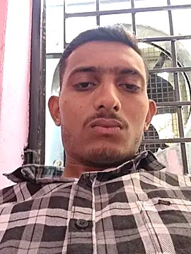 ronnybhai008 online show from May 11, 2026, 3:41 am