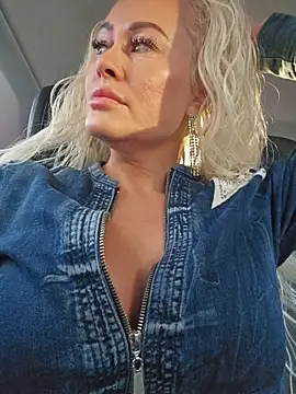 MILFBARBY online show from October 8, 2025, 7:10 am