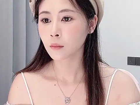 wanttg 8 online show from May 13, 2026, 3:24 am