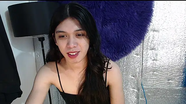 RoseAmarie online show from May 18, 2026, 4:45 pm
