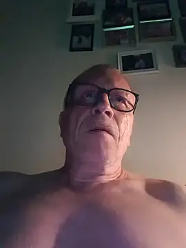 Snapshot of NextAct92 chatting on July 14, 2026, 8:59 pm NextAct92 online show from July 14, 2026, 8:59 pm