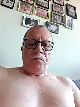 Snapshot of NextAct92 chatting on July 12, 2026, 6:09 pm NextAct92 online show from July 12, 2026, 6:09 pm