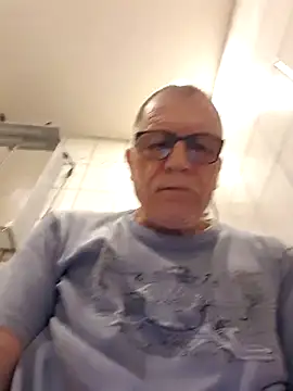 Snapshot of NextAct92 chatting on June 24, 2026, 2:21 am NextAct92 online show from June 24, 2026, 2:21 am