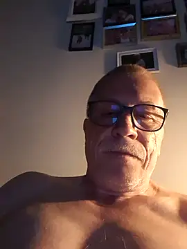 Snapshot of NextAct92 chatting on July 15, 2026, 9:11 pm NextAct92 online show from July 15, 2026, 9:11 pm