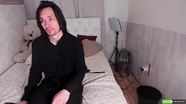 CalvinChapman online show from July 17, 2026, 3:15 am