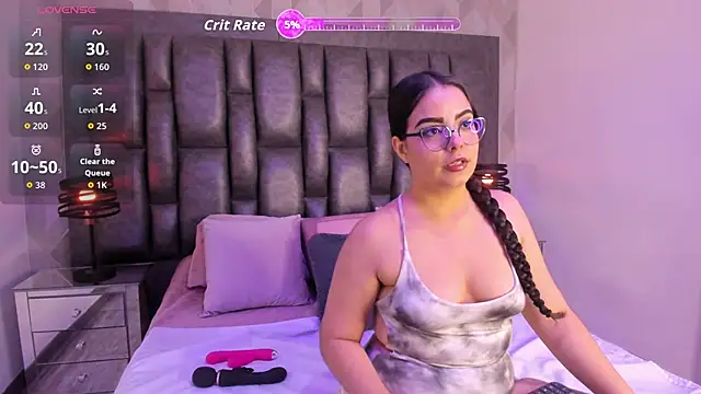 Snapshot of LunaHall chatting on May 23, 2026, 8:08 pm LunaHall online show from May 23, 2026, 8:08 pm
