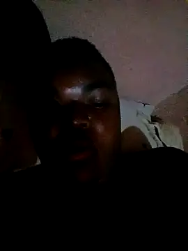 Snapshot of BlackBerry_09 chatting on August 6, 2026, 1:22 am BlackBerry 09 online show from August 6, 2026, 1:22 am