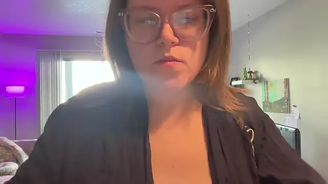 cozyqt94 online show from May 30, 2026, 10:26 pm