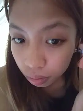 Snapshot of sweetpinayxxx chatting on June 4, 2026, 7:02 am sweetpinayxxx online show from June 4, 2026, 7:02 am