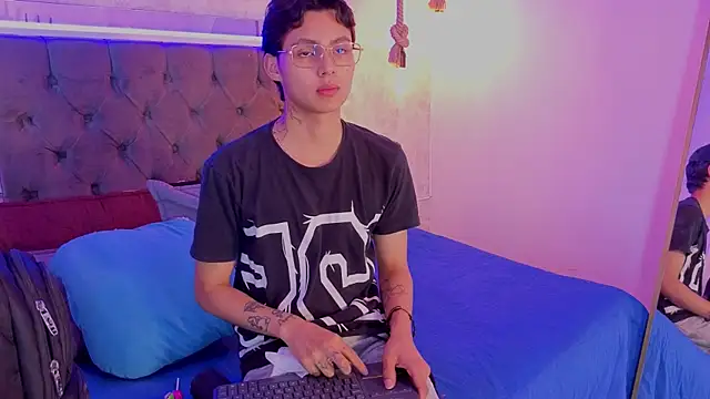Snapshot of tian_sex chatting on May 22, 2026, 3:59 am tian sex online show from May 22, 2026, 3:59 am