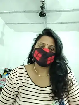 Snapshot of Your-Cherry chatting on July 2, 2026, 3:51 pm Your-Cherry online show from July 2, 2026, 3:51 pm