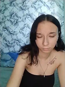 -VictoriaJohnson- online show from June 7, 2026, 7:02 am