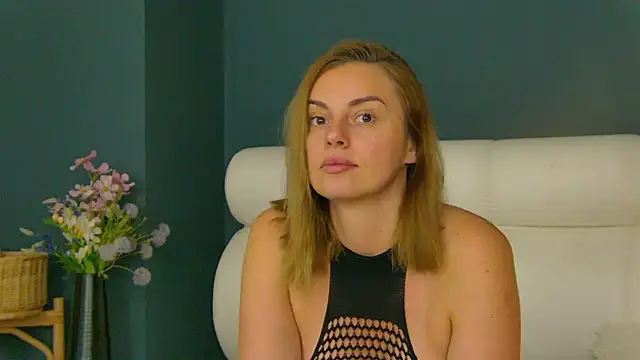 Snapshot of NataliaVice chatting on July 8, 2026, 3:51 am NataliaVice online show from July 8, 2026, 3:51 am
