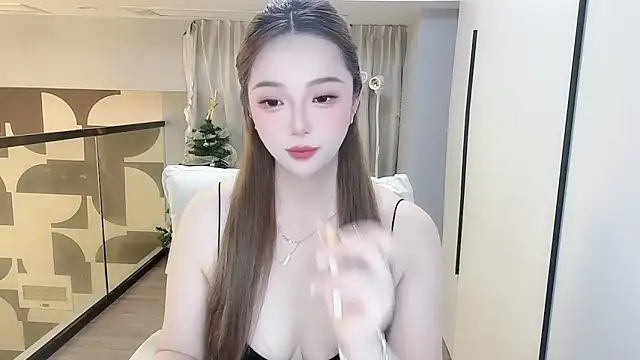 Snapshot of Amara-66 chatting on May 19, 2026, 11:39 am Amara-66 online show from May 19, 2026, 11:39 am