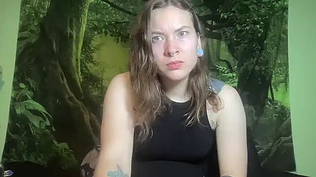 mo0ngoddess online show from May 15, 2026, 3:48 am