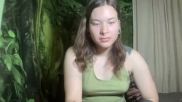 mo0ngoddess online show from September 20, 2025, 2:38 am