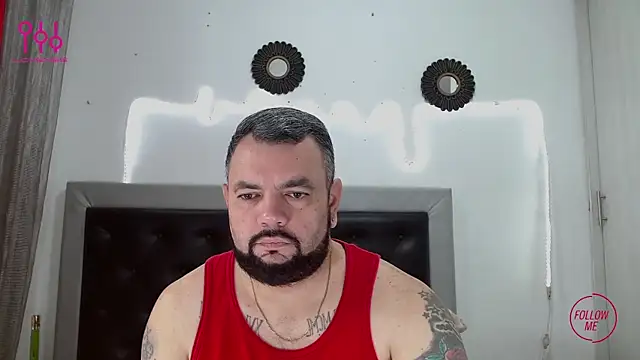 Snapshot of perverseveteranmanxxx chatting on September 18, 2025, 2:42 pm perverseveteranmanxxx online show from September 18, 2025, 2:42 pm