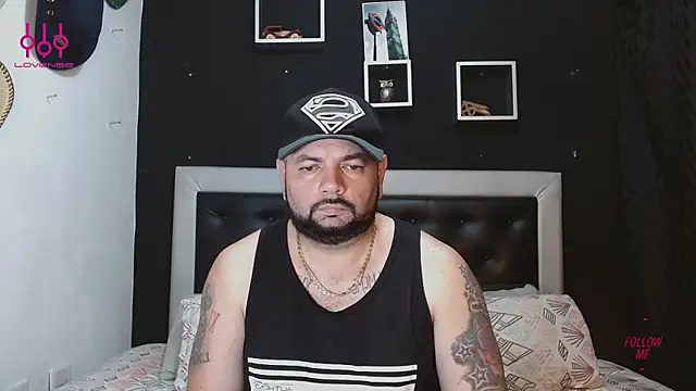 Snapshot of perverseveteranmanxxx chatting on March 19, 2025, 12:04 am perverseveteranmanxxx online show from March 19, 2025, 12:04 am