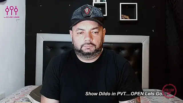 Snapshot of perverseveteranmanxxx chatting on March 14, 2025, 11:53 pm perverseveteranmanxxx online show from March 14, 2025, 11:53 pm