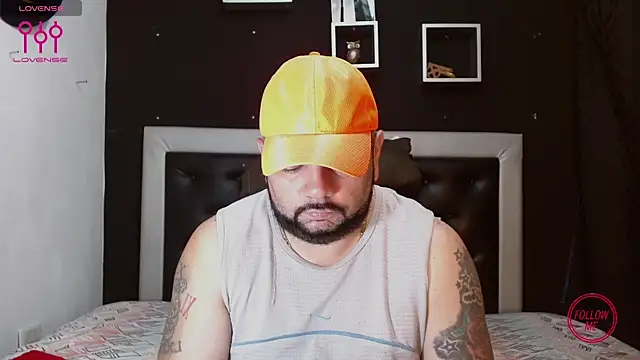 Snapshot of perverseveteranmanxxx chatting on March 22, 2025, 4:58 pm perverseveteranmanxxx online show from March 22, 2025, 4:58 pm