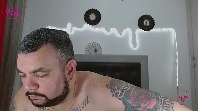 Snapshot of perverseveteranmanxxx chatting on September 15, 2025, 7:03 pm perverseveteranmanxxx online show from September 15, 2025, 7:03 pm