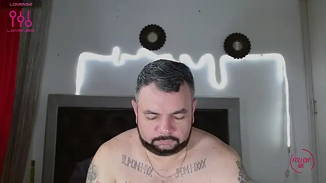 Snapshot of perverseveteranmanxxx chatting on September 12, 2025, 2:50 pm perverseveteranmanxxx online show from September 12, 2025, 2:50 pm