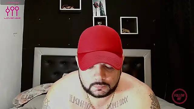 Snapshot of perverseveteranmanxxx chatting on March 21, 2025, 9:34 pm perverseveteranmanxxx online show from March 21, 2025, 9:34 pm