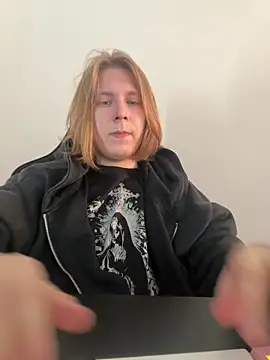 Snapshot of Hirtay chatting on May 27, 2026, 6:43 am Hirtay online show from May 27, 2026, 6:43 am