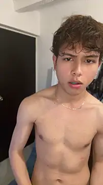 Snapshot of DanteSaint chatting on May 18, 2026, 4:07 am DanteSaint online show from May 18, 2026, 4:07 am