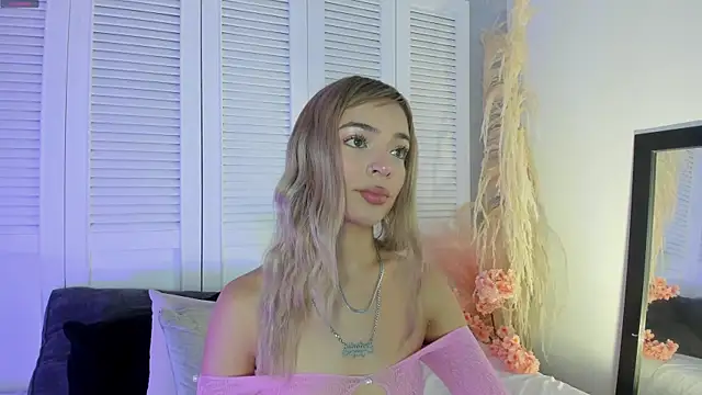 Snapshot of akemi__ chatting on May 29, 2026, 3:18 pm akemi online show from May 29, 2026, 3:18 pm