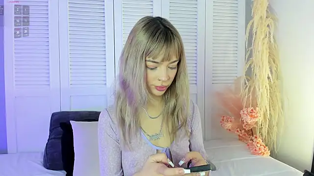 Snapshot of akemi__ chatting on May 28, 2026, 2:23 pm akemi online show from May 28, 2026, 2:23 pm