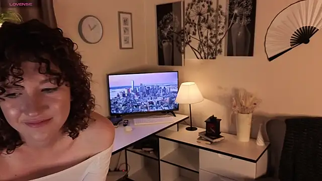 Snapshot of Miriam_Boshe chatting on May 31, 2026, 6:09 pm Miriam Boshe online show from May 31, 2026, 6:09 pm