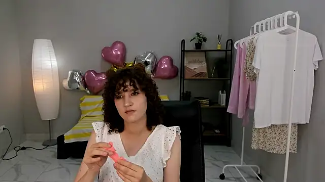 Snapshot of Miriam_Boshe chatting on May 16, 2026, 10:36 am Miriam Boshe online show from May 16, 2026, 10:36 am