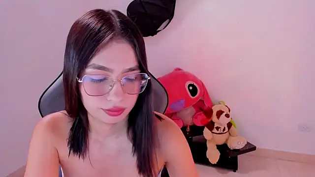 Snapshot of Scarleth_Ferrec chatting on July 8, 2026, 6:52 pm Scarleth Ferrec online show from July 8, 2026, 6:52 pm