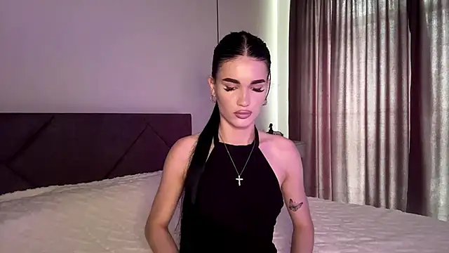 Snapshot of KarieEgge chatting on June 23, 2026, 9:07 am KarieEgge online show from June 23, 2026, 9:07 am