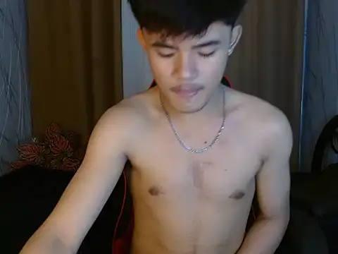 twink dolores online show from June 12, 2026, 7:44 pm