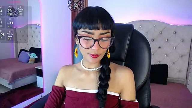 Snapshot of Violett_Gardenn chatting on May 22, 2026, 11:08 am Violett Gardenn online show from May 22, 2026, 11:08 am