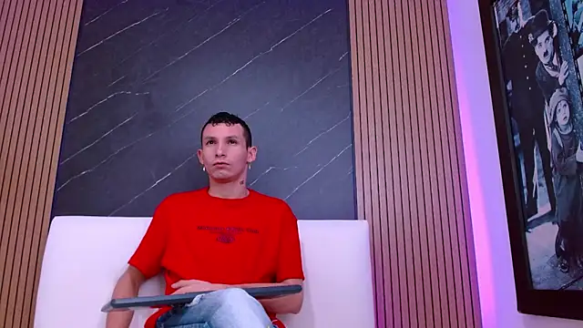 Isak Berekoa online show from May 20, 2026, 3:14 am