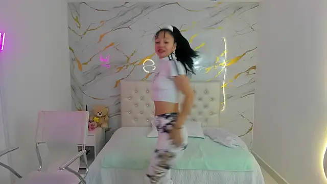 Snapshot of vanessa__castro chatting on May 14, 2026, 3:14 am vanessa castro online show from May 14, 2026, 3:14 am