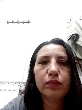 Snapshot of CarolWarren_ chatting on July 18, 2026, 11:52 am CarolWarren online show from July 18, 2026, 11:52 am