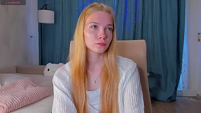 lightshynes online show from May 17, 2026, 6:02 am