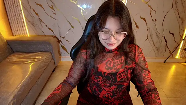 Snapshot of HoneyDoll_tf chatting on May 19, 2026, 12:45 pm HoneyDoll tf online show from May 19, 2026, 12:45 pm