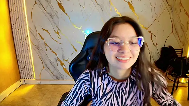 Snapshot of HoneyDoll_tf chatting on May 23, 2026, 12:59 pm HoneyDoll tf online show from May 23, 2026, 12:59 pm